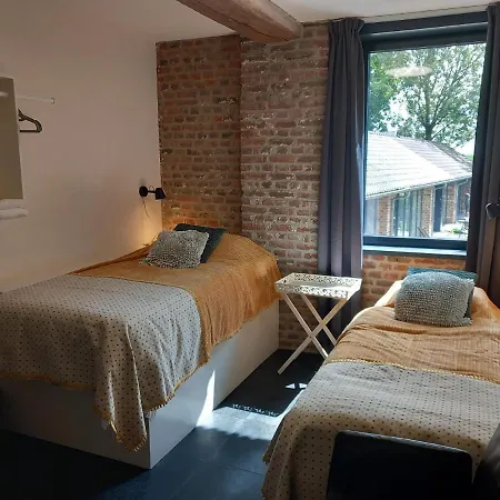 Ruim Voor 14 Personen * إيجسدين