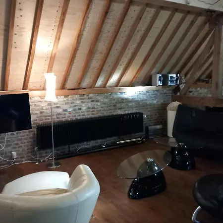 Apartamento Ruim Voor 14 Personen Eijsden