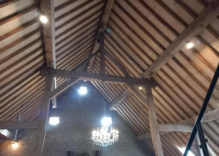 Ruim Voor 14 Personen * Eijsden