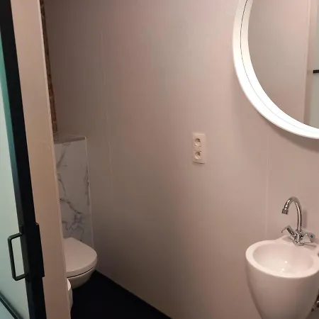 Ruim Voor 14 Personen Lägenhet Eijsden