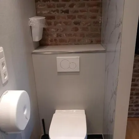 Appartement Ruim Voor 14 Personen Eijsden