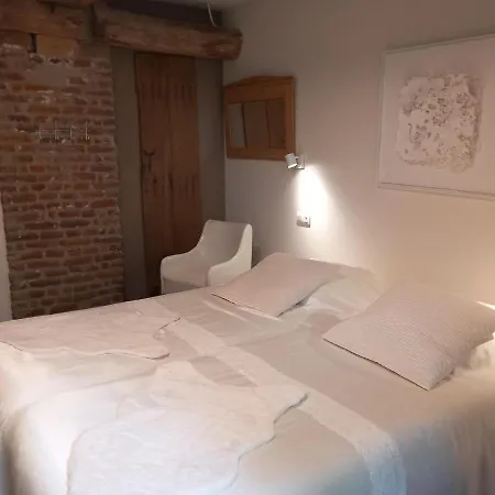 Ruim Voor 14 Personen Appartement Eijsden