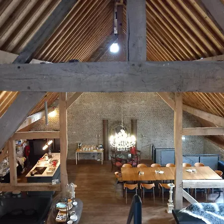 Lägenhet Ruim Voor 14 Personen